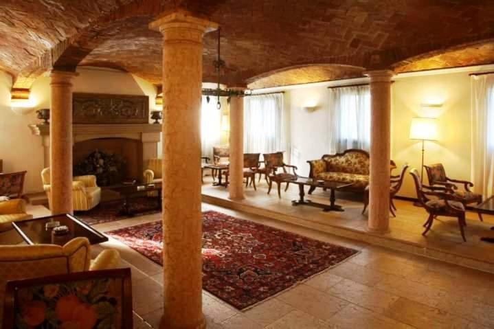 Hotel Villa Montanarini Villarotta Экстерьер фото
